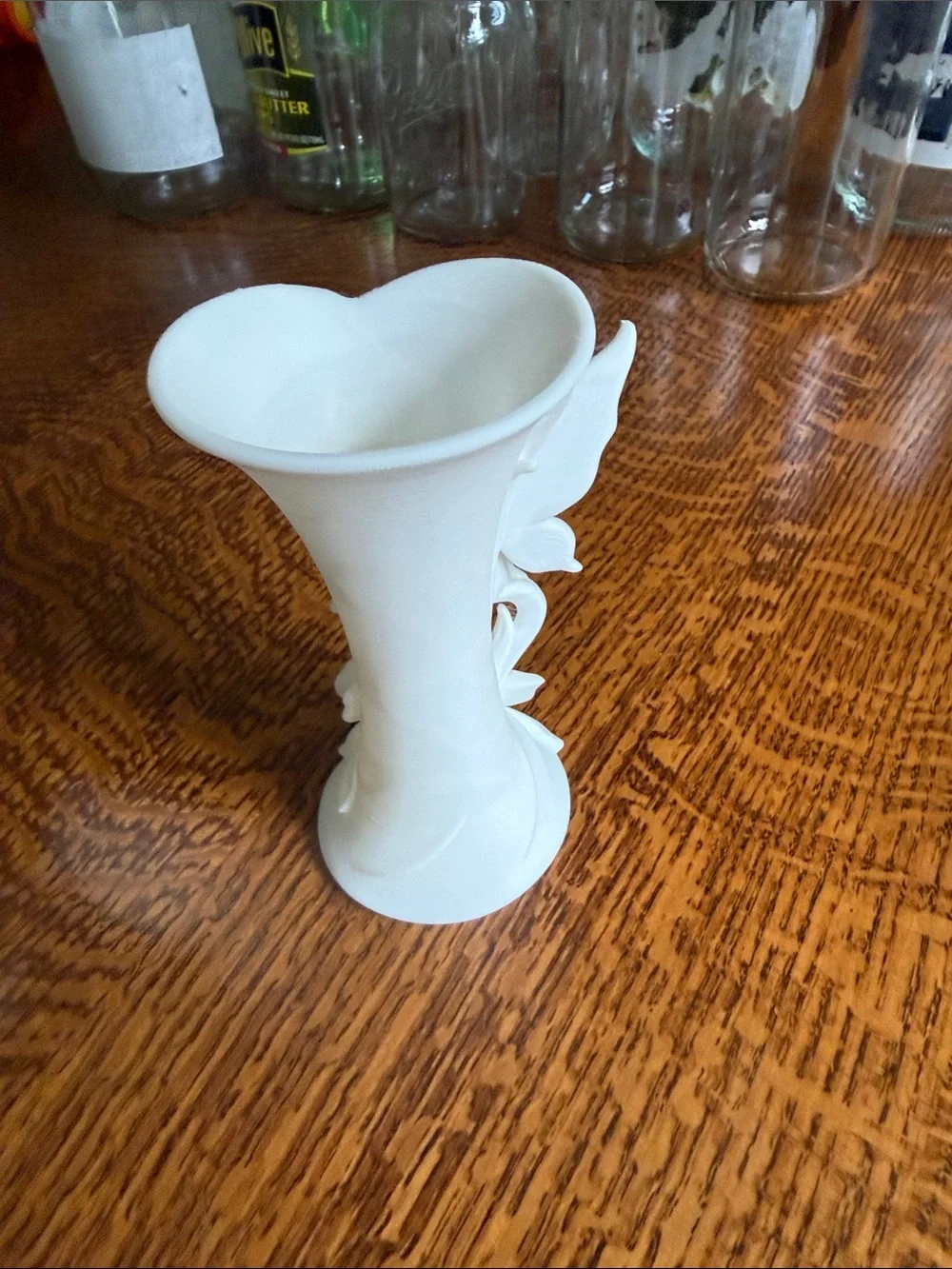 Vase - White Plastic 6 x 3 Fairy Vase